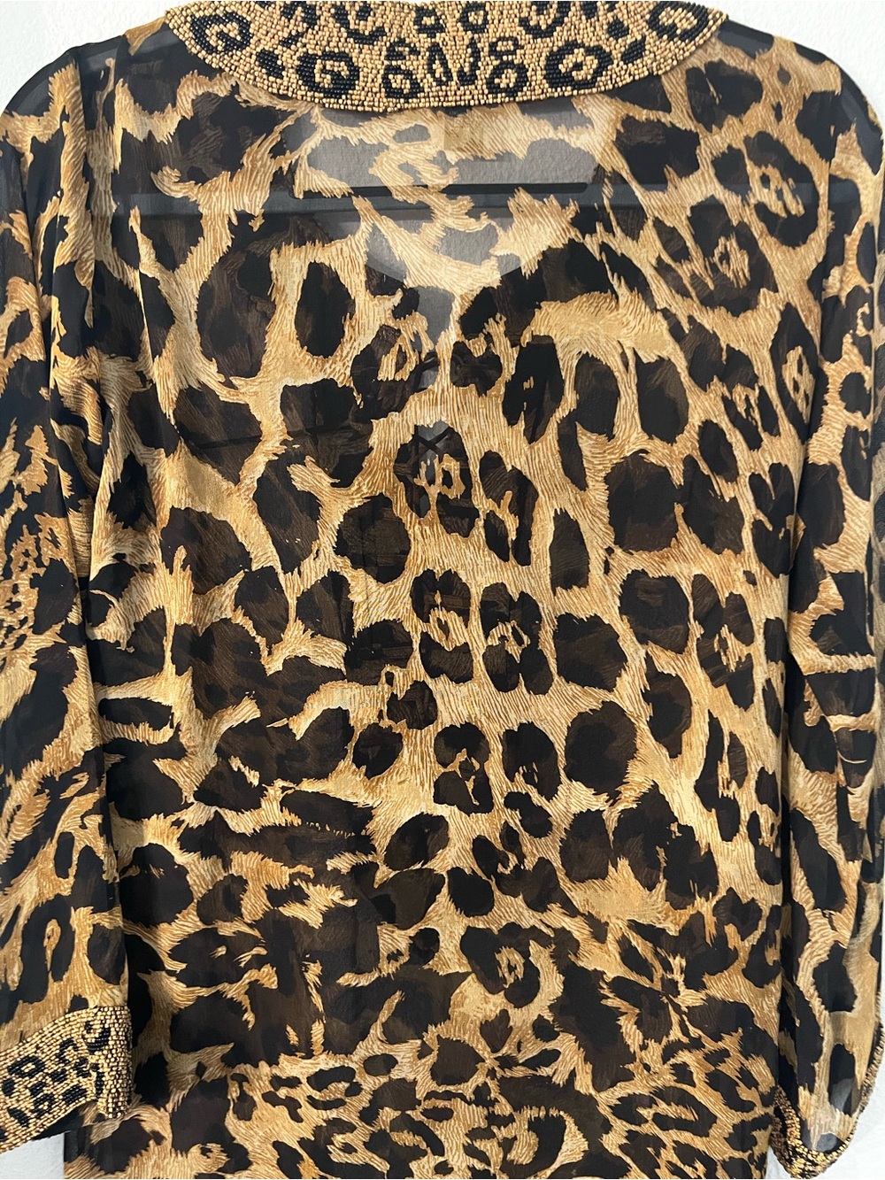 Jeannie McQueeny Black And Brown Leopard Print Silk Heavily Beaded Tunic
Medium - Picture 10 of 12